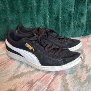 Puma Classic Black Vikky Suede Soft Foam Womens Athletic Sneakers sz 7.5